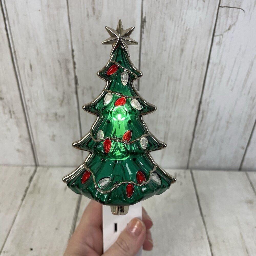 Bath & Body Works Wallflowers CHRISTMAS TREE Light Up Silver Trim